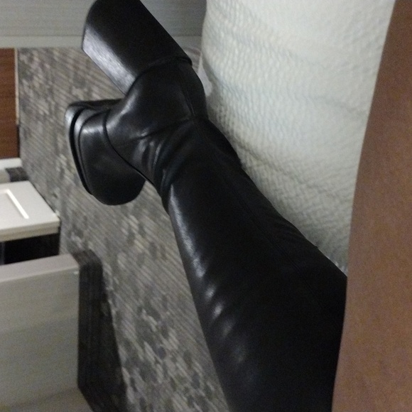 NWB Sleek Black Over the Knee Platform Boots - Picture 2 of 14